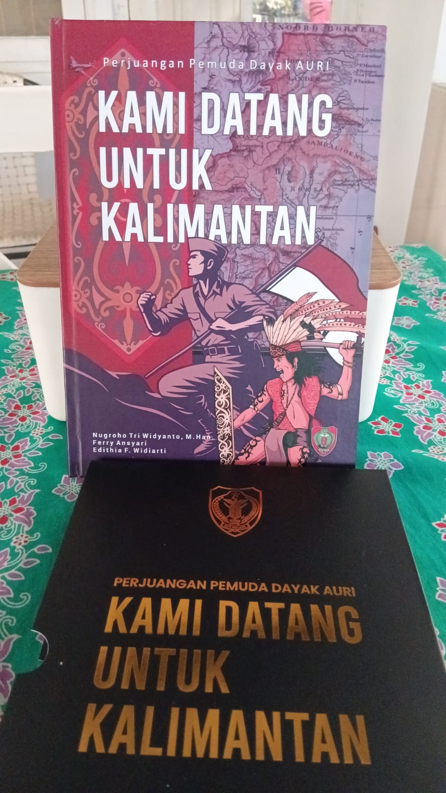 Bukti produk cetak Buku Kami Datang Untuk Kalimantan